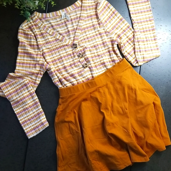 Women's Skirt Outfit S,M - Picture 3 of 3